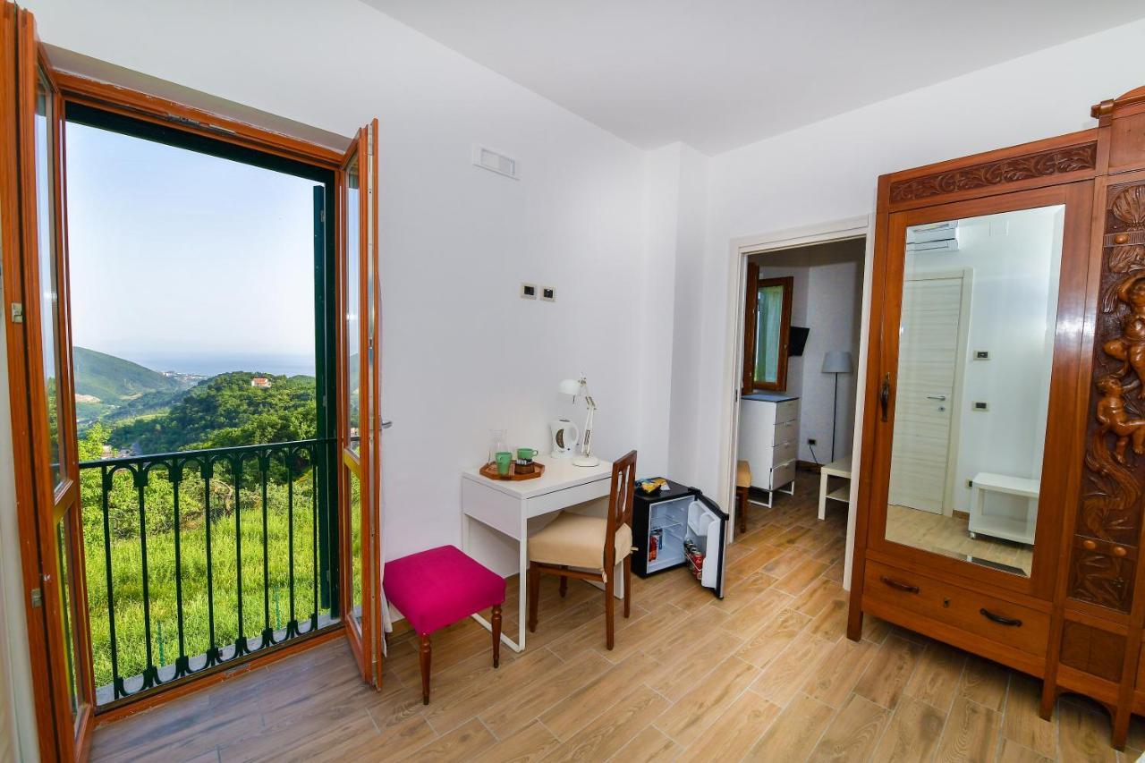 Bed and Breakfast La Riggiola Salerno Esterno foto